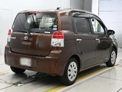 TOYOTA SPADE