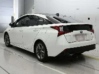 Цена авто Toyota Prius с аукционов Японии, номер кузова ZVW51, пробег 49 000, оценка 3