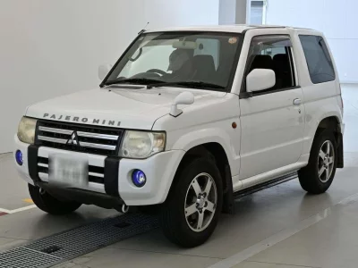 Mitsubishi Pajero Mini