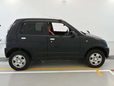 DAIHATSU TERIOS KID