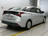 Цена авто Toyota Prius с аукционов Японии, номер кузова ZVW51, пробег 84 000, оценка 8