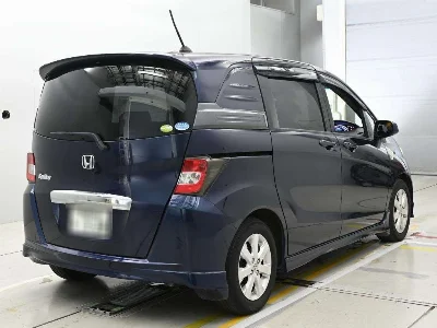 HONDA FREED SPIKE