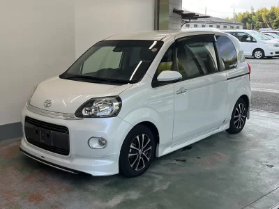 TOYOTA PORTE