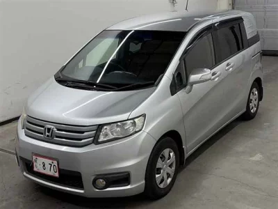 HONDA FREED SPIKE