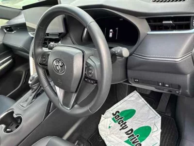 Toyota HARRIER HYBRID