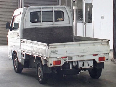 Nissan NT100 Clipper