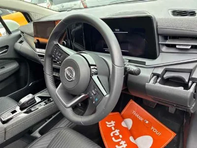 Nissan Aura