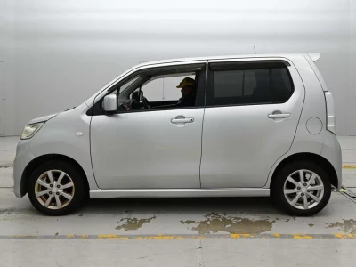 Suzuki WAGON R STINGRAY