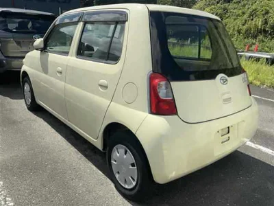DAIHATSU ESSE