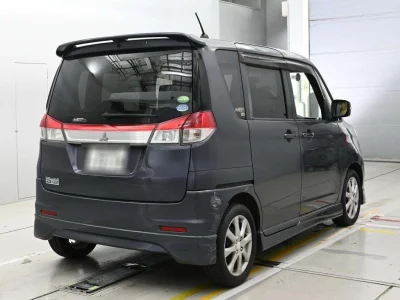 Mitsubishi Delica D:2