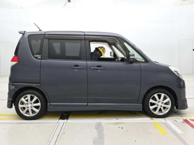 Mitsubishi Delica D:2