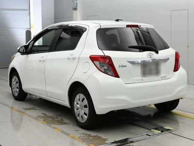 TOYOTA VITZ