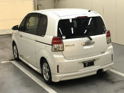 Toyota Spade
