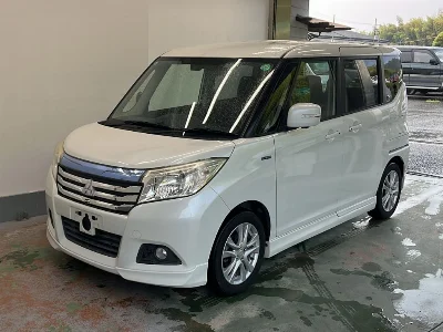 Mitsubishi Delica D:2
