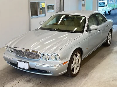 Jaguar XJ6