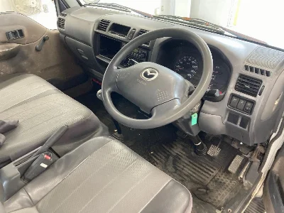 MAZDA BONGO BRAWNY VAN