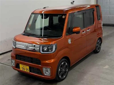 TOYOTA PIXIS MEGA