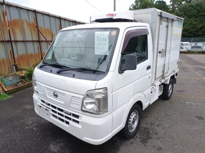 Nissan NT100 Clipper