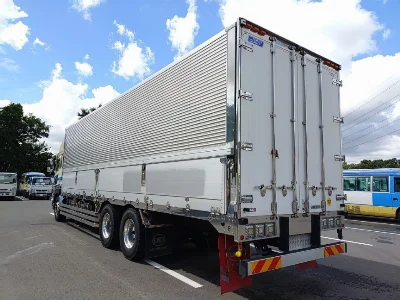 NISSAN DIESEL (UD) QUON