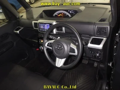 Toyota Pixis Mega