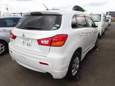 Mitsubishi RVR