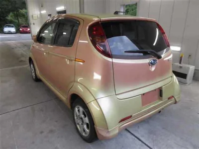 SUBARU R2