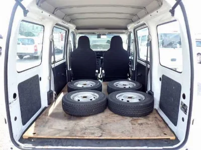 DAIHATSU HIJET VAN