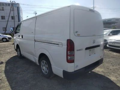 Toyota HiAce Van