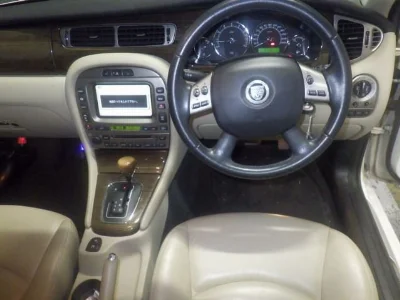 Jaguar X-Type