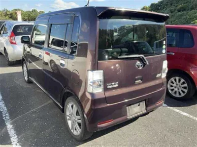 Toyota Pixis Space
