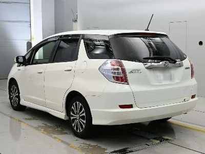HONDA FIT SHUTTLE