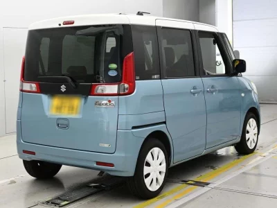 Suzuki Spacia