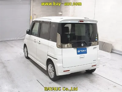 Suzuki Spacia Custom