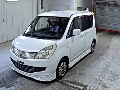 Mitsubishi Delica D:2