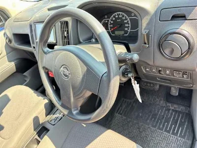 Nissan AD