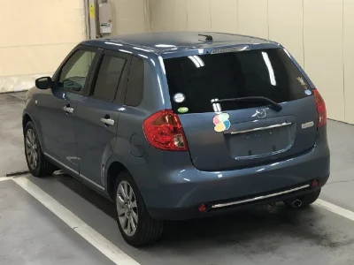 Mazda Verisa