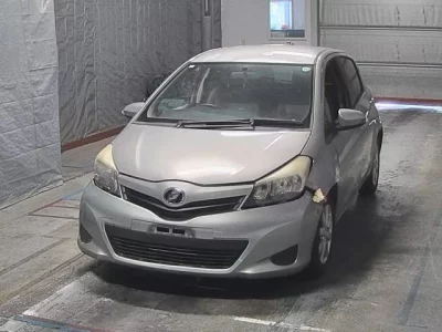 TOYOTA VITZ