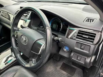 TOYOTA CAMRY
