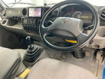 TOYOTA DYNA