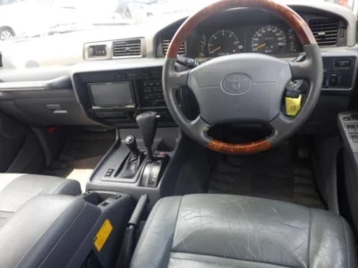 Toyota LAND CRUISER 80