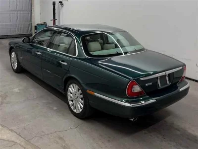 Jaguar XJ6