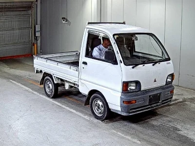 Mitsubishi Minicab Truck