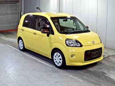 TOYOTA PORTE