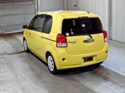TOYOTA PORTE