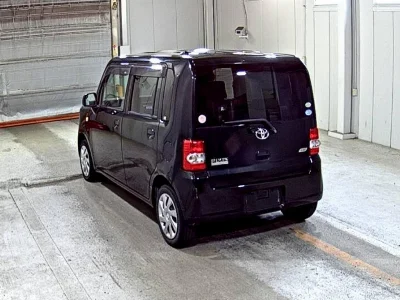Toyota Pixis Space