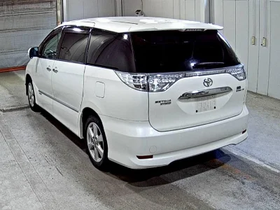 Статистика аукционов Toyota Estima Hybrid