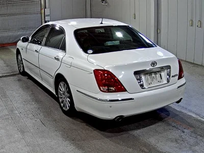 Toyota CROWN MAJESTA