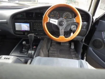 Toyota LAND CRUISER 80
