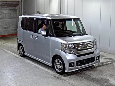 HONDA N BOX PLUS