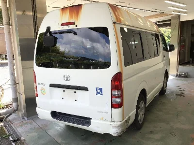 TOYOTA HIACE VAN